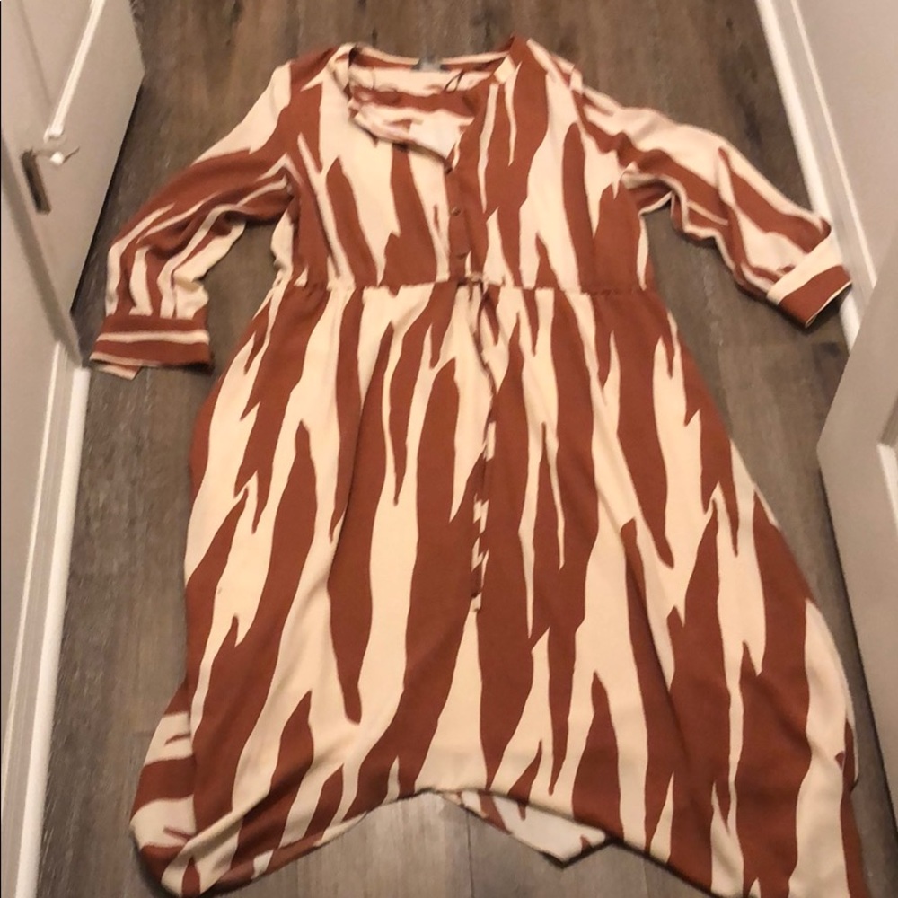 Flowing Print Dress Button Down Gathering Belt